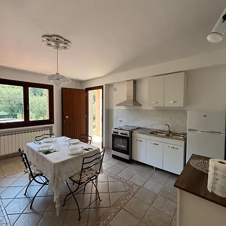 Cozy Two-room 10 Min From The Sea By Car Apartment Diano Castello